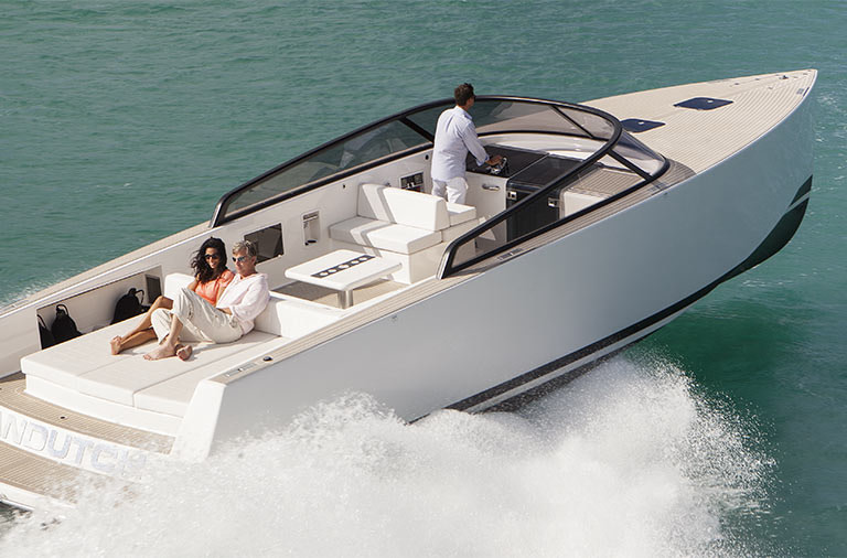 charter a vandutch 40 on the french riviera